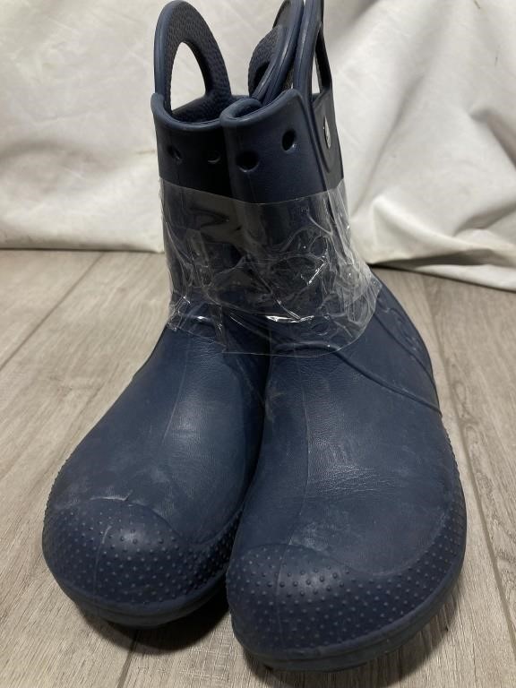 Crocs Kids Rain Boots Size C12 *pre-owned
