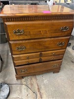 wood dresser, 4 drawer