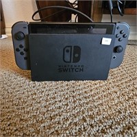 Nintendo Switch & Charge Dock - Works