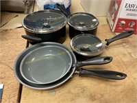 Farberware 8-pcs.ceramic non-stick cookware set