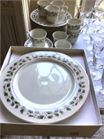 Holly holiday china set