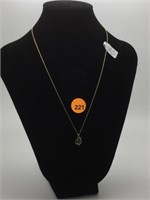 14K YELLOW GOLD NECKLACE & PENDANT WITH EMERALD GE