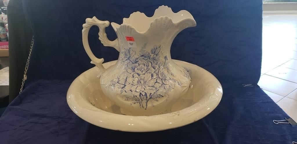 Dry Sink Pitcher & Bowl