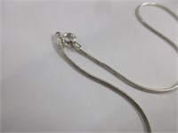 Nice sterling silver necklace, 18 inches long