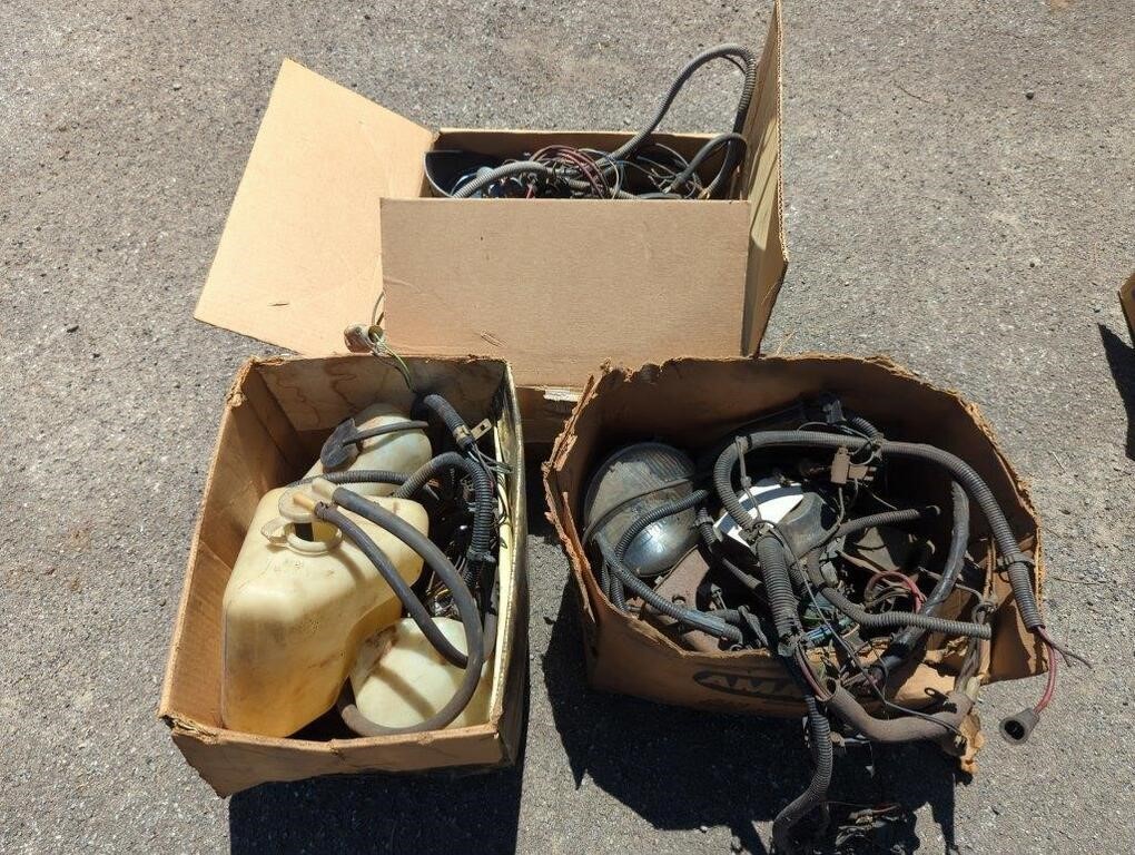 USED WIRE HARNESSES AND HEADLIGHT PARTS