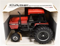 1/16 Ertl Case IH 2594 Tractor w/ Cab In Box