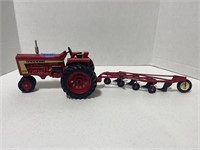 1/16th Scale Farmall 806 With 4 Bottom Plow