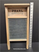 Pearl Canadian Woodenware Glass Scrub Board