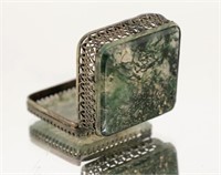 Chinese Translucent jade pill box - filigree
