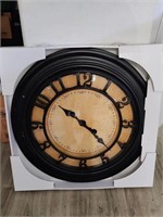 NEW 24in Wall Clock Never out of Package $6.99