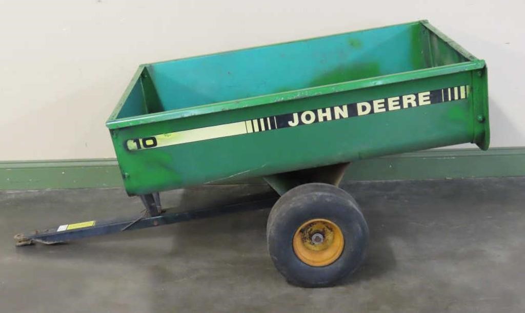 John Deere Yard Cart