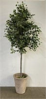 7.5 FT Artificial Tree in Planter