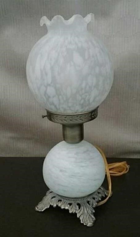 Box Vintage Victorian Style Glass Lamp