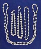 4 Fashion Pearl Necklaces