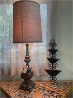 VTG Lamp & Metal Wall Hanger