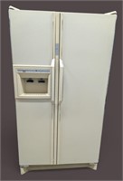 Amana Side By Side Refrigerator, Works Well