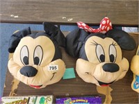 MICKEY & MINNIE MOUSE, PILLOWS, WITH HANDLES