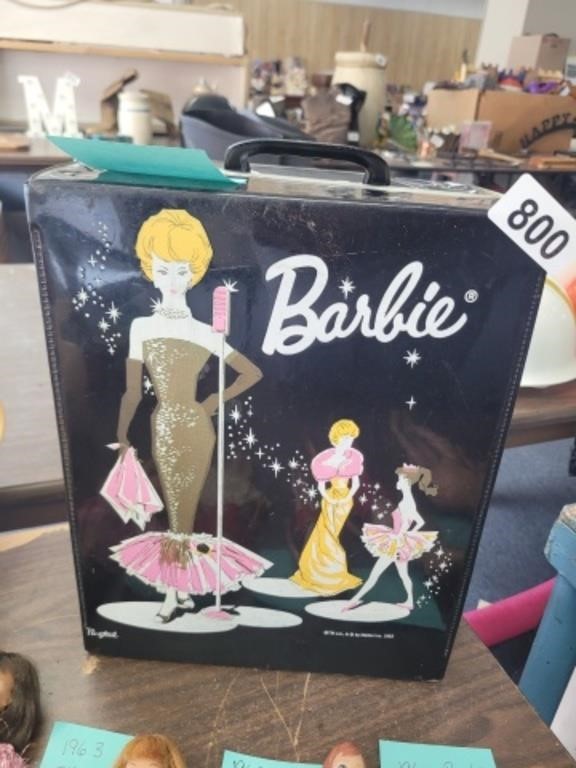 1962 BARBIE DOLL CASE