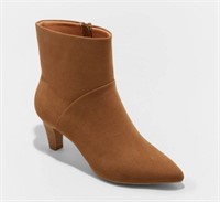 SIZE 6.5 UNIVERSAL THREAD BOOTS TAUPE $40
