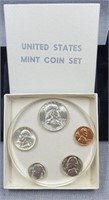 1958 U.S. mint set in acrylic. Paperweight. 90 %