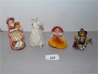4 Figurines / Shelf sitters - Fireman Dog