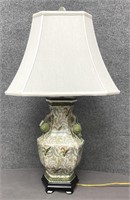 Beautiful Asian-Vase Table Lamp