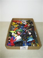LOT OF TOY CARS/TRUCKS