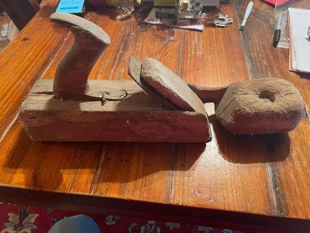 16" LONG PRIMITIVE WOOD PLANER