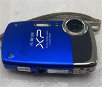 Fujifilm XP no battery/ no cable- water shock