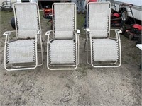 Set of three reclining lawn chairs