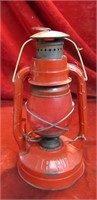Vintage Little wizard Dietz lantern. Red.