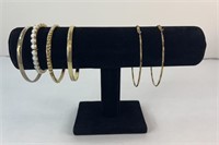 (4) BAND BRACELETS & (2) HOOP EARRINGS