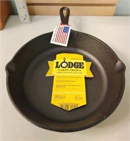 Lodge Cast Iron pan ( New)