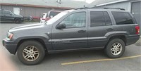 2004  4x 4  Jeep Grand Cherokee Laredo