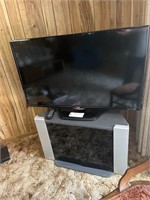 LG Flat Screen TV w/ Stand