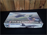 Revell F/A 18-E Super Hornet Model Kit