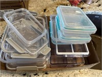 food containers with locking lids