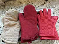 oven mits