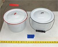 Enamel pots with lids