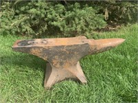 LARGE PETER WRIGHT ANVIL APPROXIMATELY 300-400 LBS