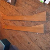 2 VINTAGE OAK BEDRAILS  5'