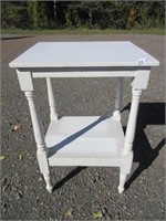 WHITE PAINTED VINTAGE STAND 18X15.5X29 INCHES