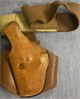 BIANCHI #12 SMALL REVOLVER LEATHER ARM HOLSTER