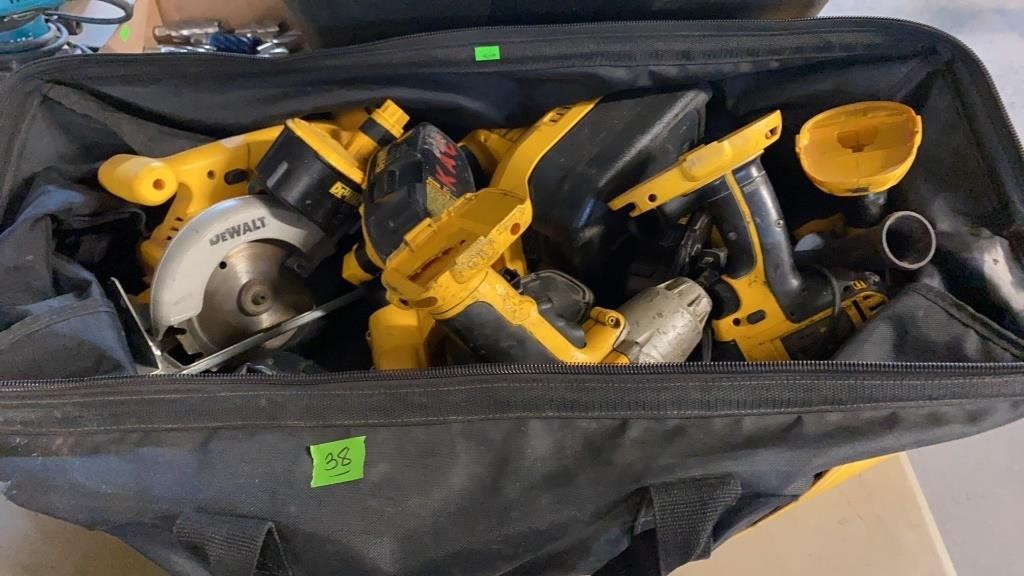 BAG W/ DEWALT CORDLESS TOOLS W/ CHARGER & BATTERY