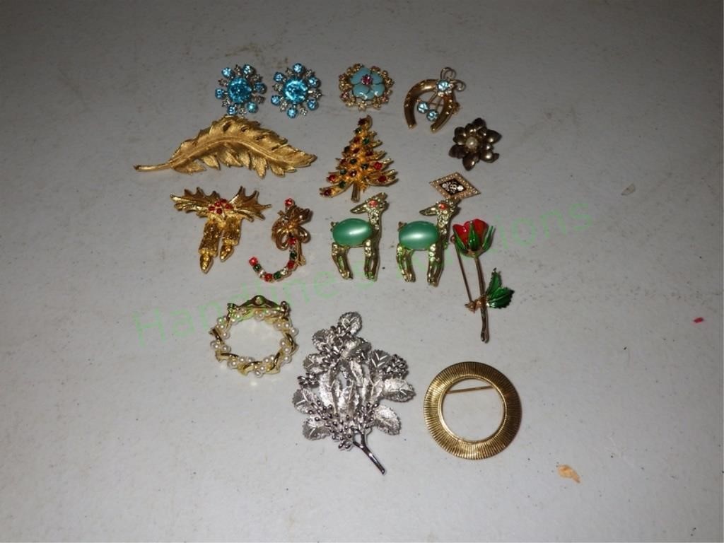 15 Vintage Brooches MYLU, Trifari, Coro & More