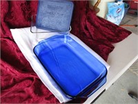 Pyrex cobalt 9x13 and clear 9x8 with lid