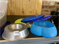 DOG BOWLS