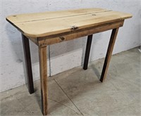 Early pine table 40"19"31"
