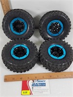 Rock Crawler Tires & Beadlock Wheels (4)