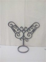 Butterfly plant holder